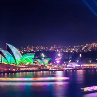 Headed to Vivid Festival? Here are some tips.